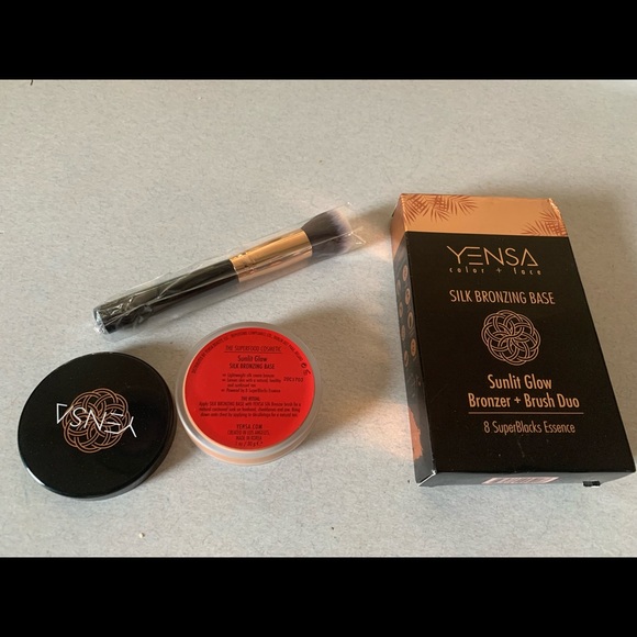 🔥2/$20 NEW YENSA brush/bronzing kit w/ FREE Ipsy 💼 - Picture 3 of 5